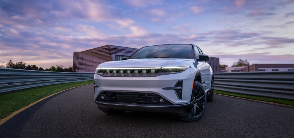 Jeep revela o elétrico Wagoneer S 2024