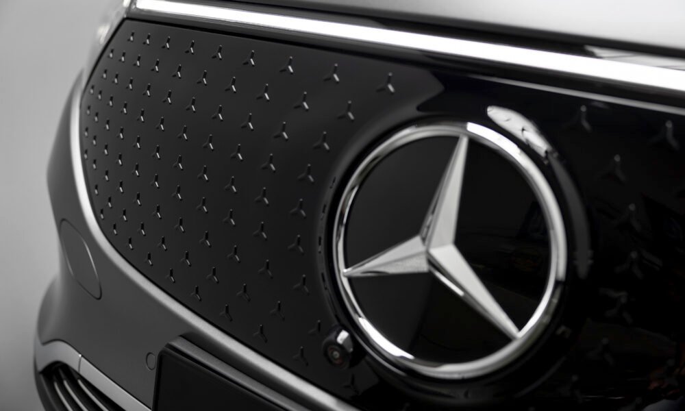 Mercedes-Benz EQB 350 4MATIC agora é 4x4
