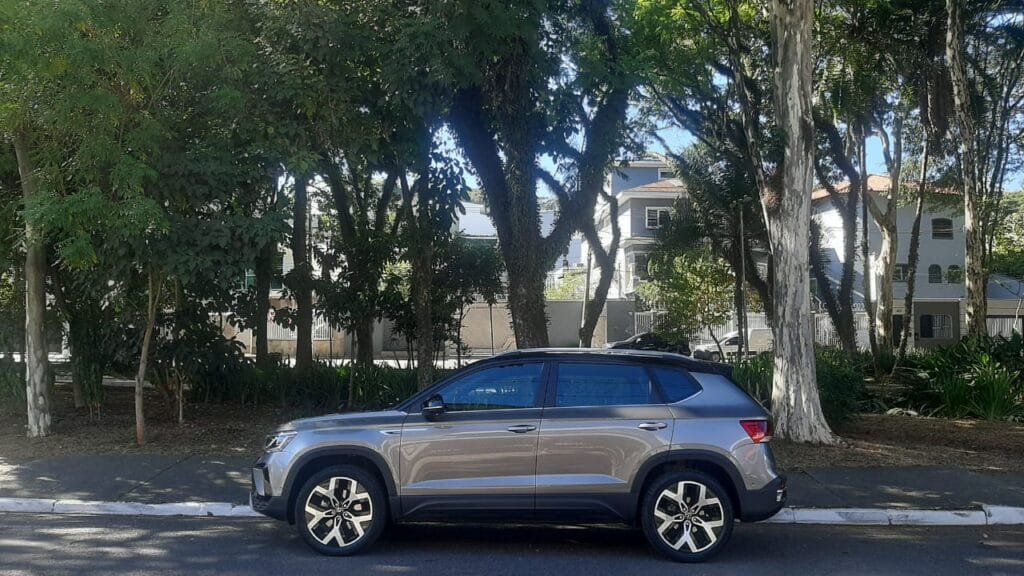 Volkswagen Taos 2024 segue como boa opção de SUV médio