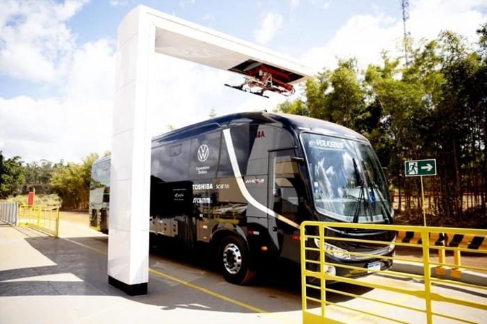 Empresas revelam protótipo de ônibus elétrico com carregamento ultrarrápido