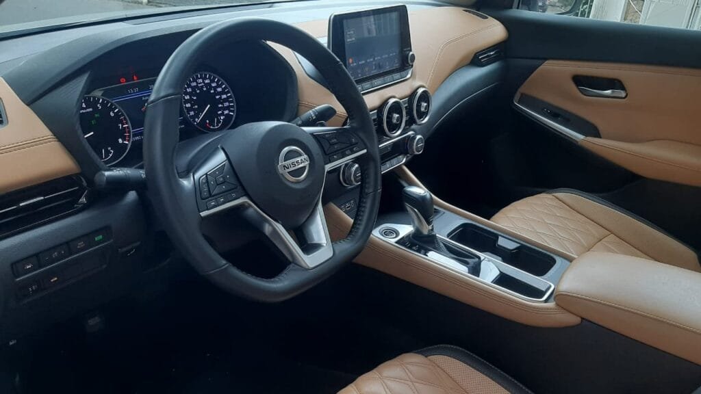 Nissan Sentra 2024 equilibra belo design com espaço e conforto