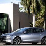 O rugido da BYD com o King DM-i vai assustar a concorrência?