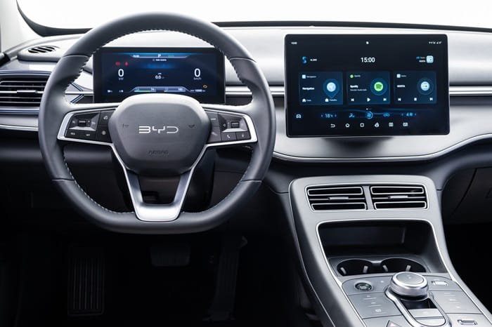 O rugido da BYD com o King DM-i vai assustar a concorrência?
