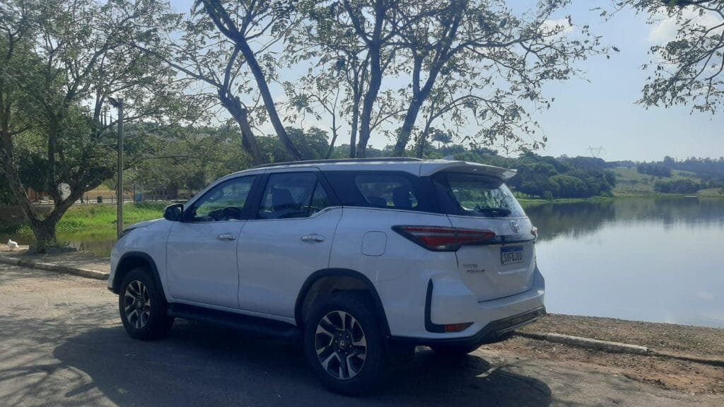 Toyota SW4 2024 une força e conforto