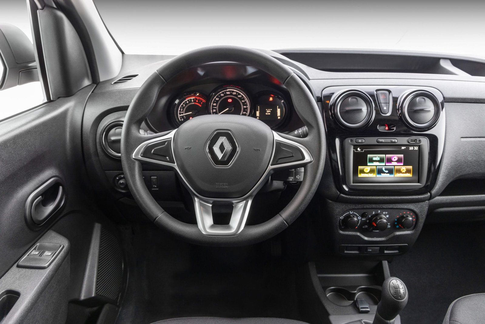 Renault Kangoo 1.6 SCe Flex estreia em versão única no Brasil
