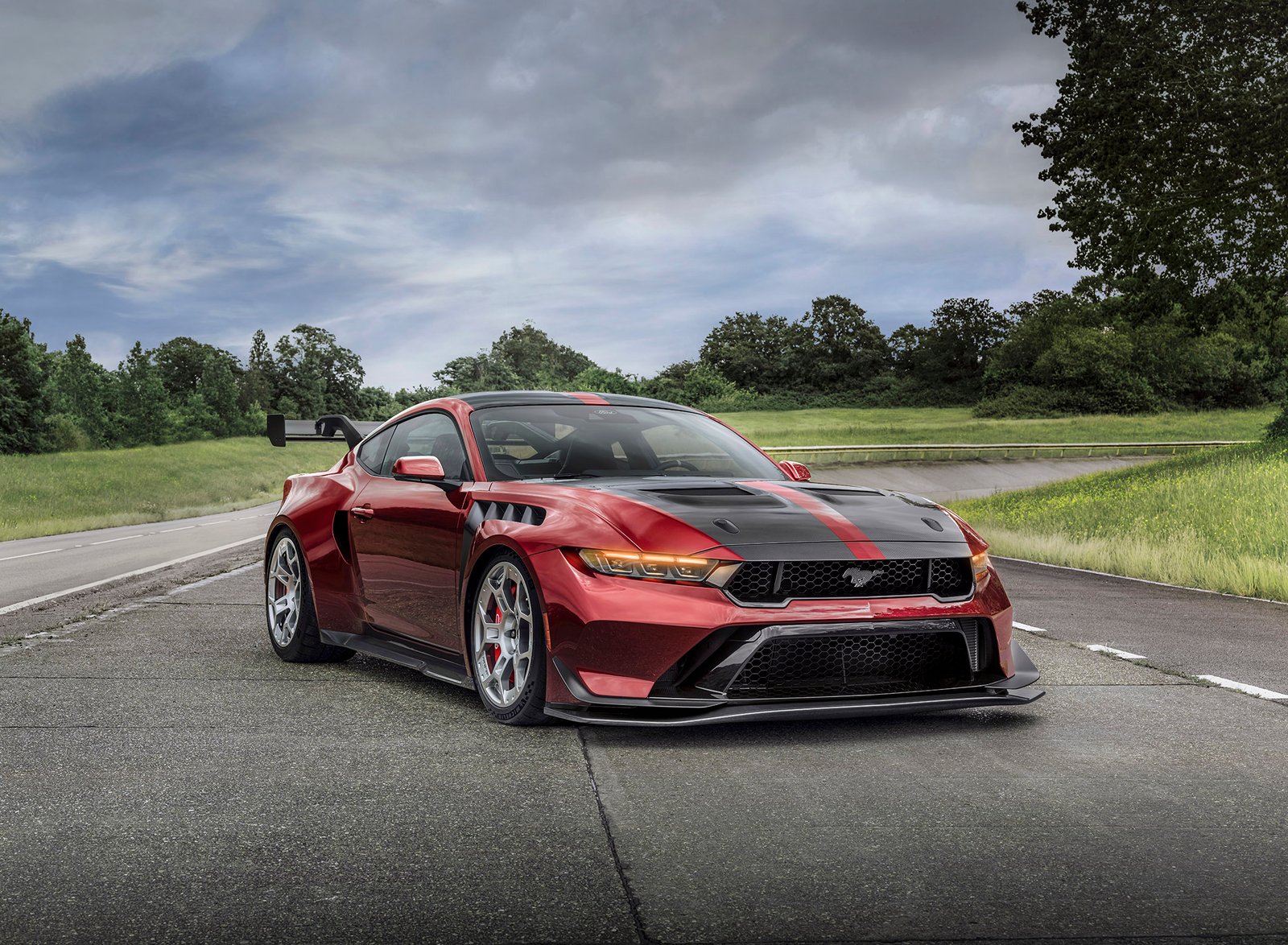 Ford inicia a venda do Mustang GTD Carbon Series