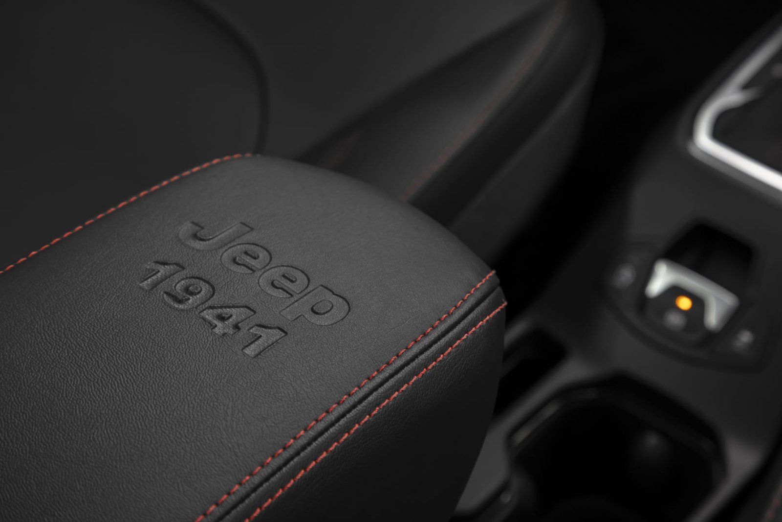 Jeep Renegade ultrapassa meio milhão de unidades vendidas no Brasil