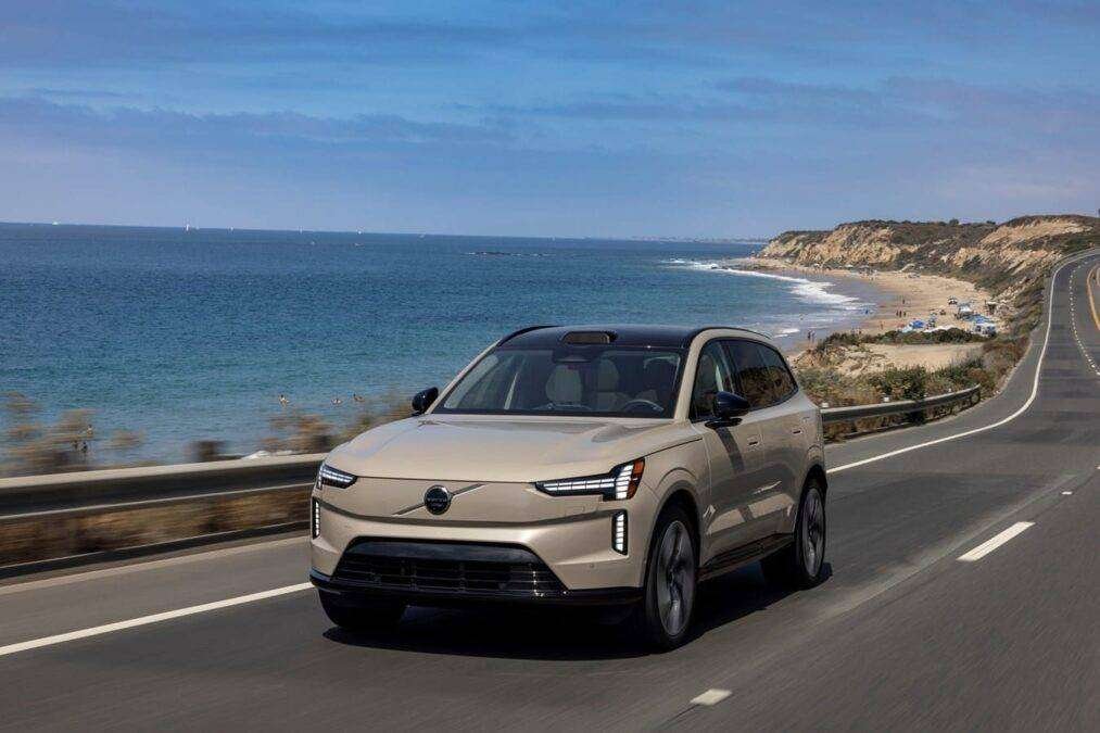 Volvo Cars faz a estreia do EX90 Volvo Cars faz a estreia do EX90