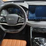 BYD Tan alia alta performance e design sofisticado
