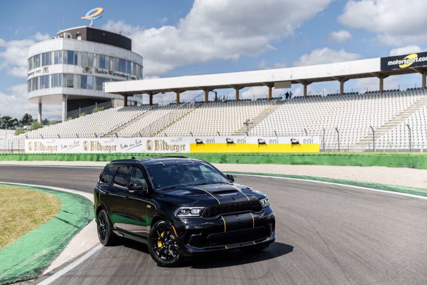 Dodge revela o exclusivo Durango SRT 392 AlcHEMI
