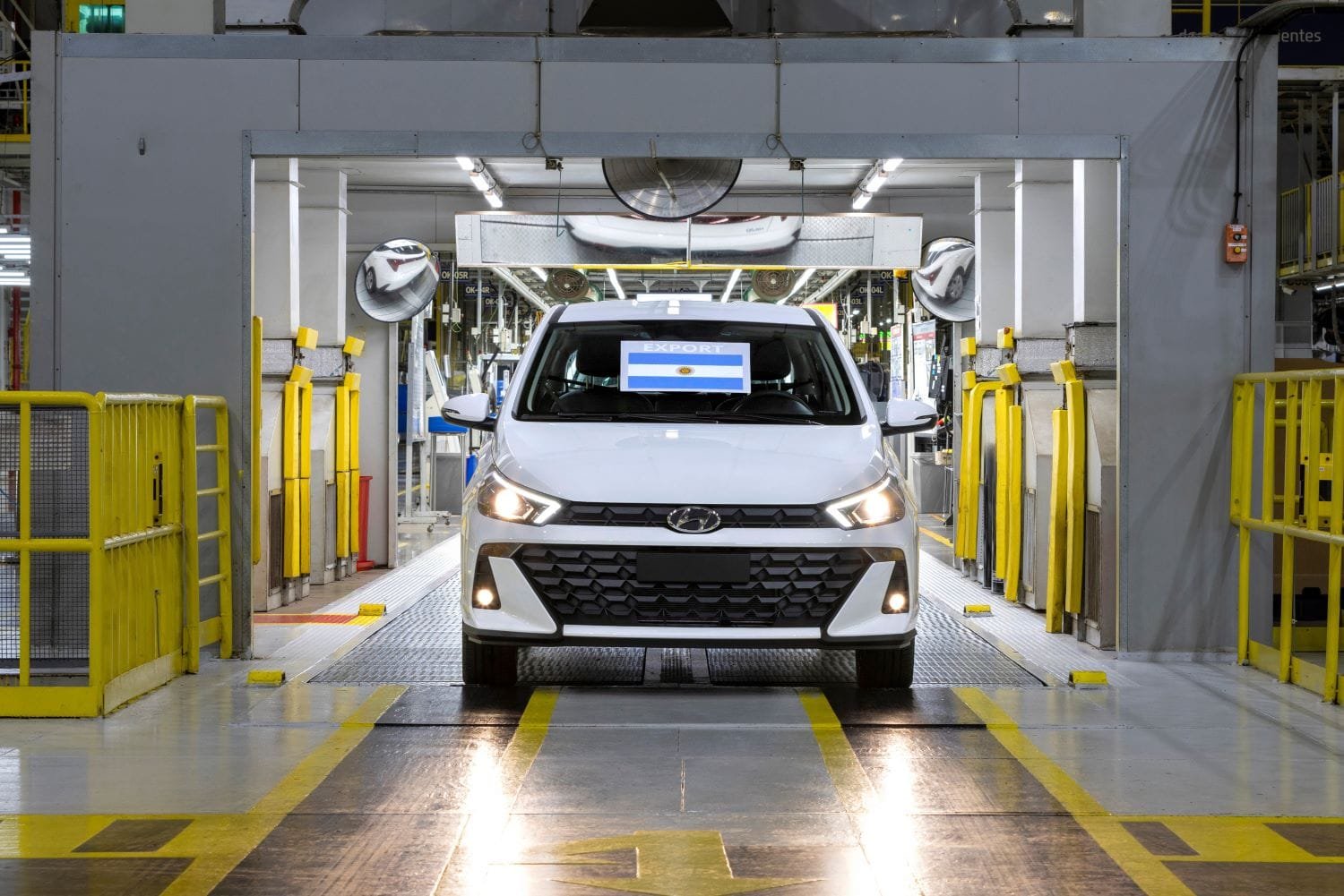Hyundai inicia exportações do HB20 para a Argentina