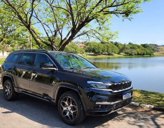 Jeep amplia e deixa mais potente a linha Commander 2025