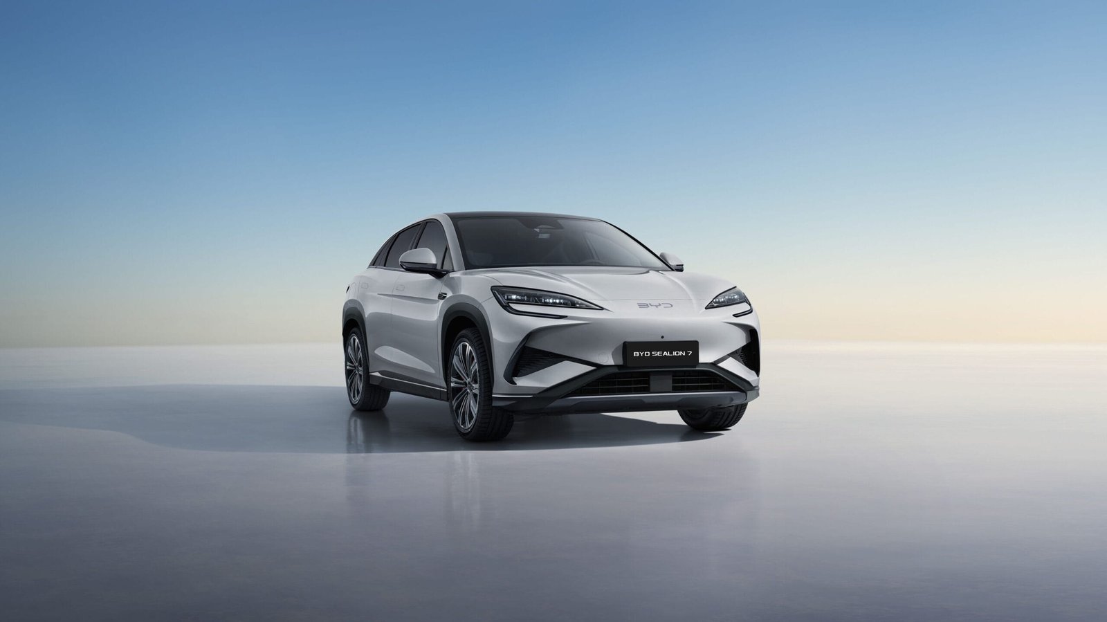 BYD SEALION 7 chega com design esportivo e tecnologia de ponta