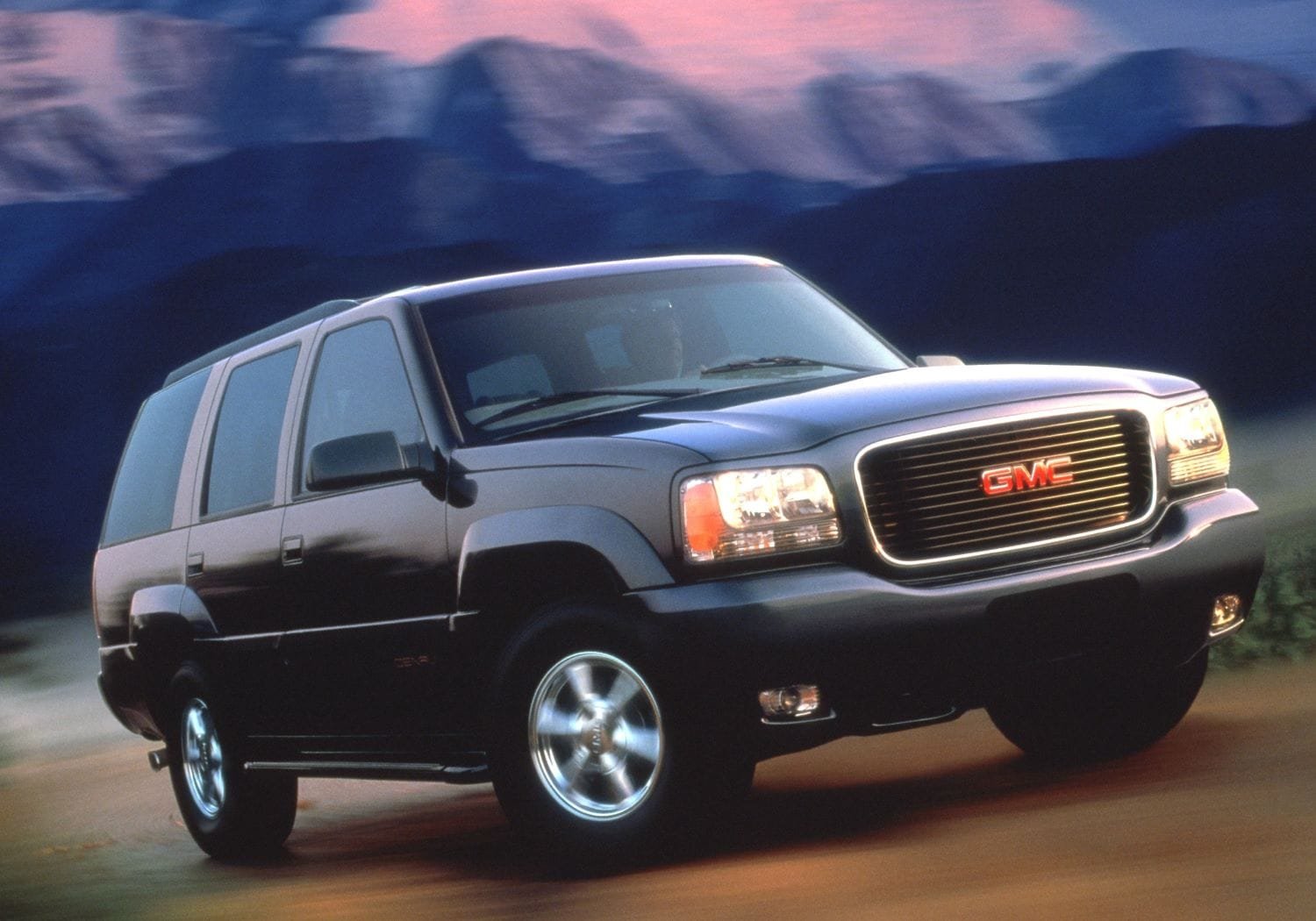 General Motors comemora 25 anos da linha GMC Denali