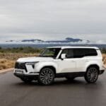 Lexus GX 2025 tem versatilidade e tecnologia para todos os terrenos