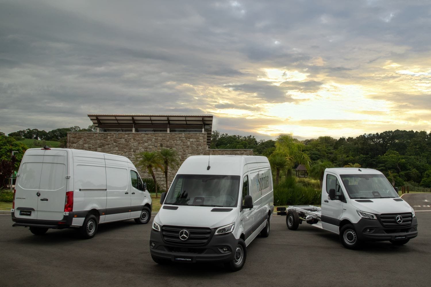 Mercedes-Benz lança a eSprinter no mercado brasileiro
