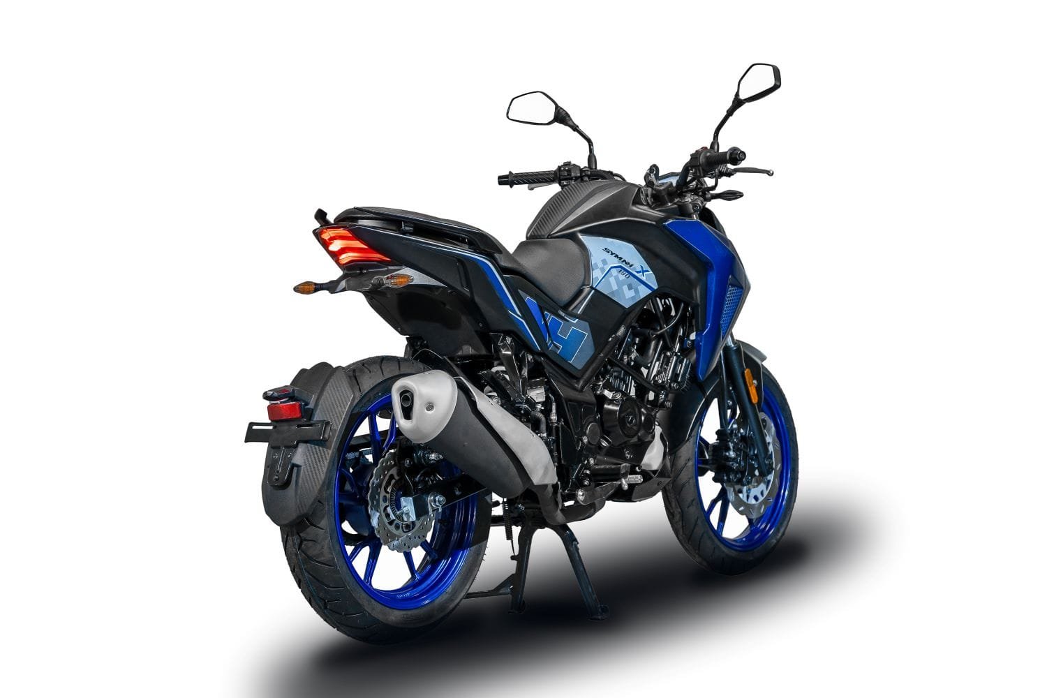 SYM NHX 190 traz inovação e performance no segmento Street