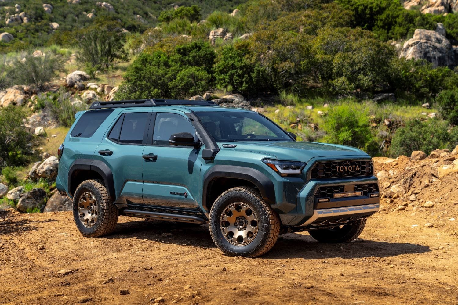 Toyota lança nova geração do 4Runner