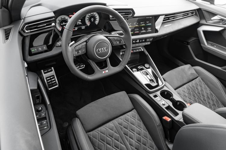 Audi A3 Sedan 2025 estreia com mais tecnologia e segurança