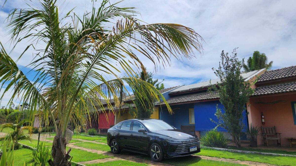 BYD King mostra a autonomia e eficiência da tecnologia híbrida - Sérgio Dias (14) BYD King mostra a autonomia e eficiência da tecnologia híbrida