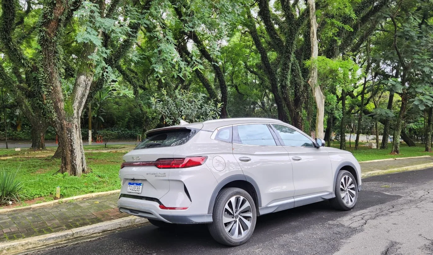 BYD Song Plus Premium alia potência e tecnologia