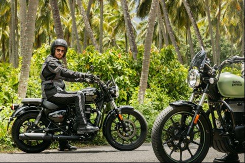 Royal Enfield Black Meteor 350 chega ao Brasil