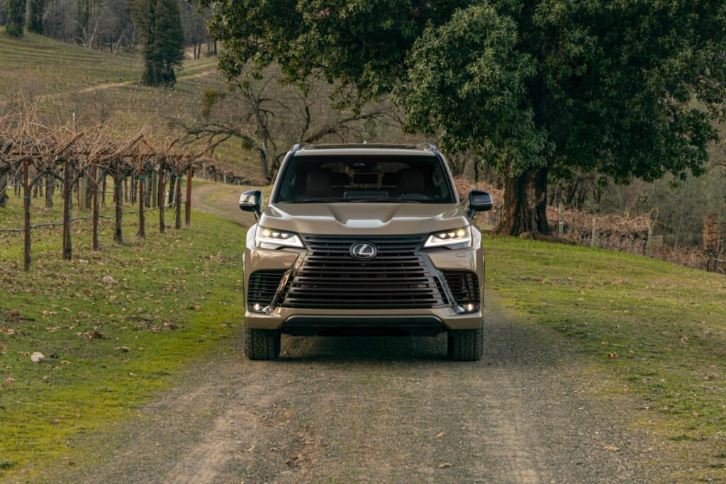 Lexus revoluciona SUVs de luxo com o novo LX 700h