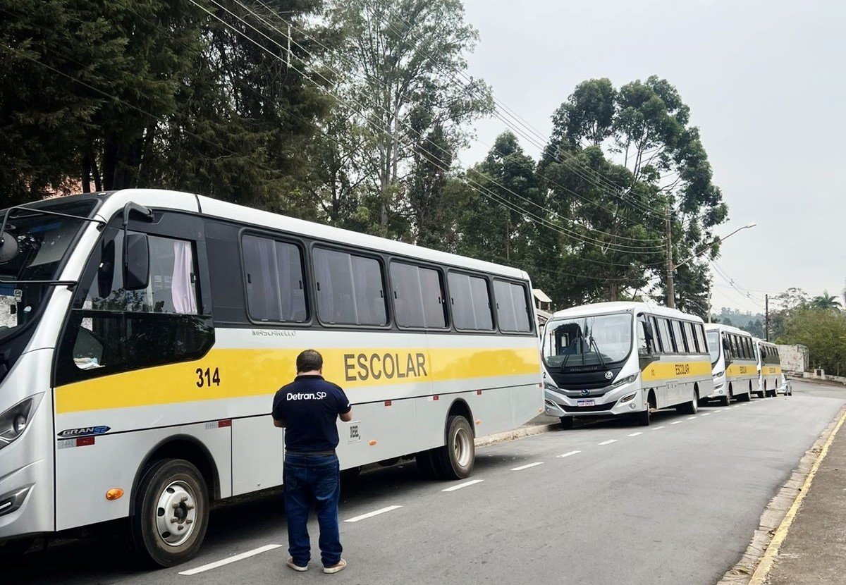 Transporte escolar: as armadilhas que os pais devem evitar