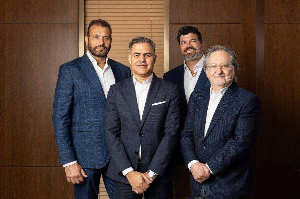 Carbon e Revo formalizam fusão para nova estratégia empresarial - Divulgação Carbon e Revo formalizam fusão para nova estratégia empresarial