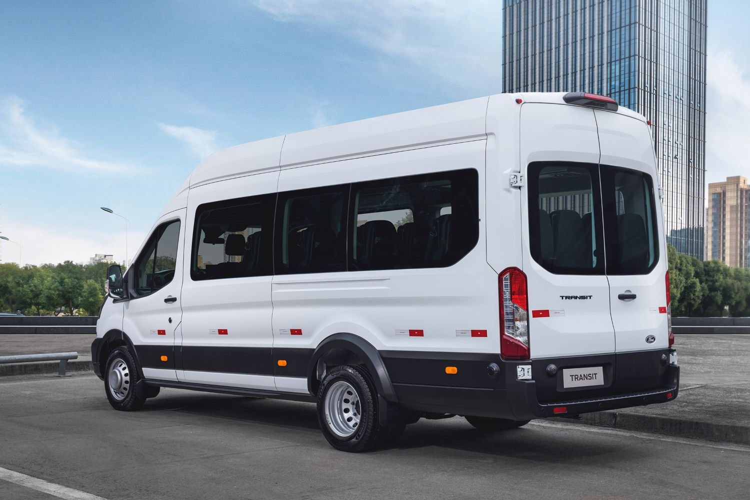 Ford Pro apresenta a linha Transit 2026 com novas tecnologias