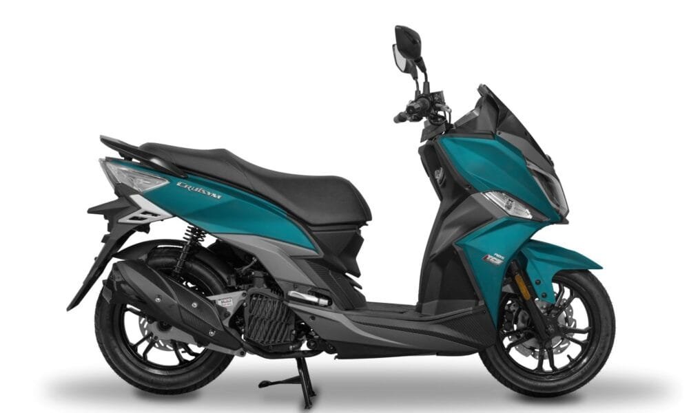 SYM Cruisym 150 2025 estreia com avanços tecnológicos