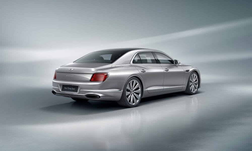 Bentley abandona motor W12 e redefine o luxo com V8 híbrido