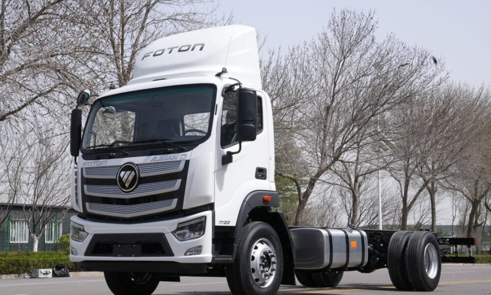 Foton inicia vendas do Auman D 1722 e amplia atuação no Brasil