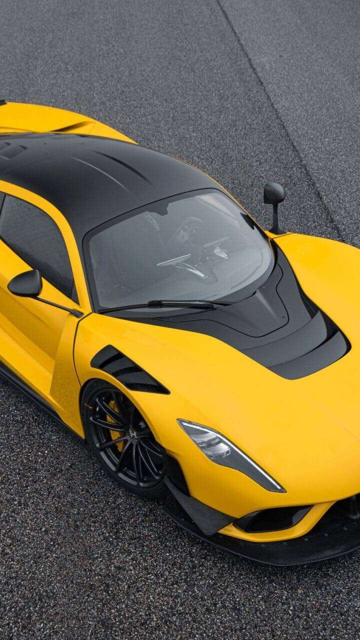 Hennessey Venom F5 Evolution supera barreiras e reacende paixões