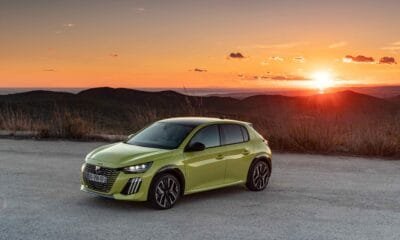 Peugeot atualiza e-208, líder do segmento B elétrico na Europa