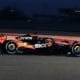 McLaren lidera com folga o primeiro dia de treinos no Bahrein