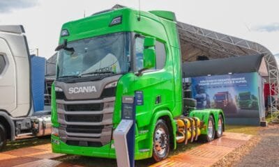 Scania apresenta caminhão a gás com alta potência e autonomia