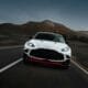 Aston Martin ignora limites e transforma SUV em carro de corrida de luxo