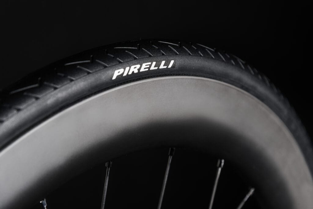 Pirelli aposta em conforto e sustentabilidade com o CINTURATO EVO TLR
