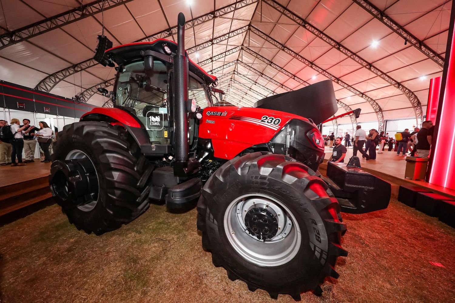 FPT Industrial e Case IH lançam motor a etanol para tratores