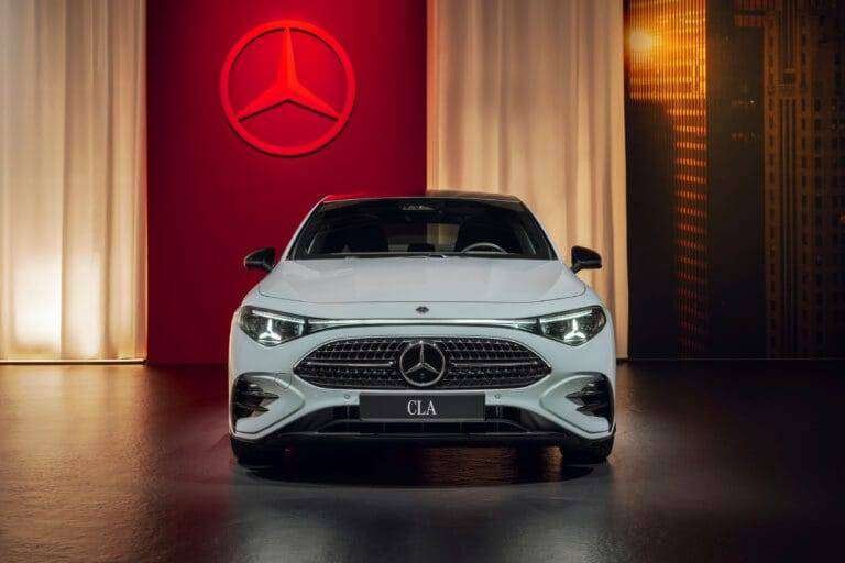 Mercedes-Benz CLA estreia com 800 volts, 792 quilômetros de autonomia e IA embarcada