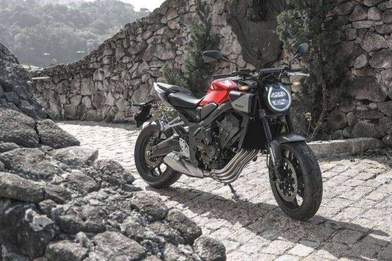 Honda apresenta CB 650R 2026 com design atualizado e embreagem ...