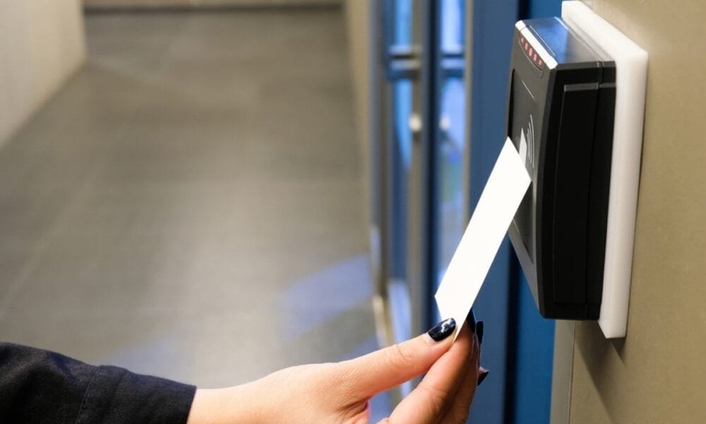 RFID passivo amplia acesso à tecnologia de segurança logística