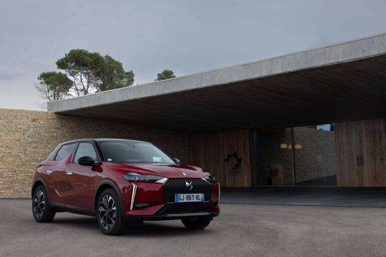 DS 3 E-TENSE é compacto, elétrico e pronto para o trânsito urbano