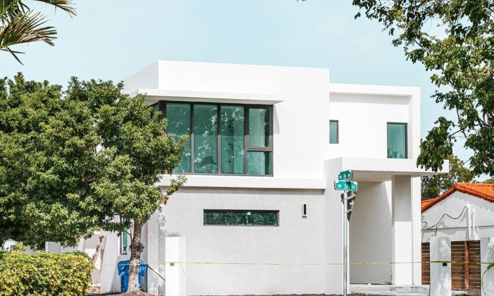 Brasileiros podem ter caminho simplificado para financiar imóveis na Flórida