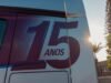 Série limitada de 15 unidades marca os 15 anos do Actros rodoviário no Brasil