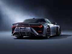 Toyota apresenta o GR GT com motor V8 híbrido