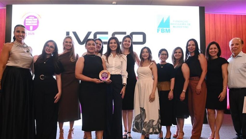 Representantes da IVECO, Petronas e Lwart