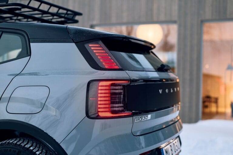 EX30 Cross Country reforça estratégia da Volvo no mercado brasileiro
