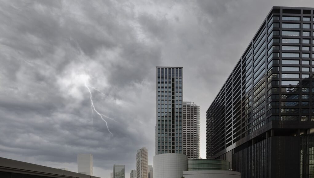 Demanda por geradores dispara em SP e Tecnogera cresce 300% Demanda por geradores dispara em SP e Tecnogera cresce 300%